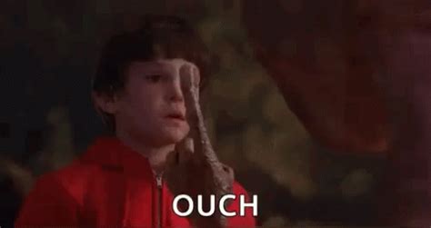 et ouch gif|Et Extra Terrestrial GIF .